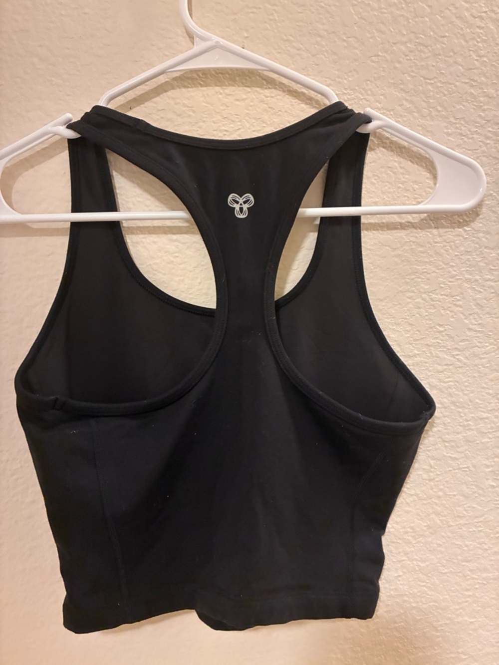 Aritzia Black Racerback Crop Tank Top - Picture 4 of 4